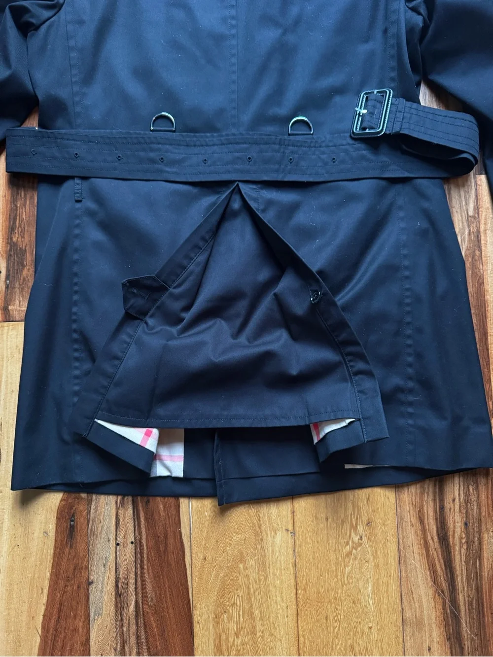 Burberry stunning kensington